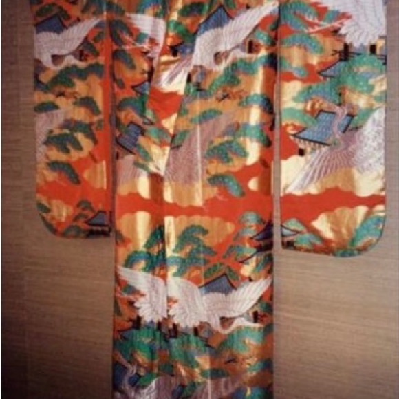 Antique wedding kimono. Over 100 yrs old - Picture 1 of 7